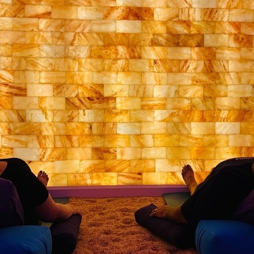 Himalayan salt wall with bricks - Himalayan Salterz